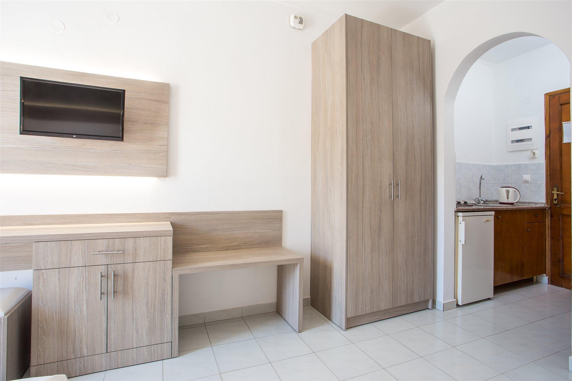 Aparthotel Maroula