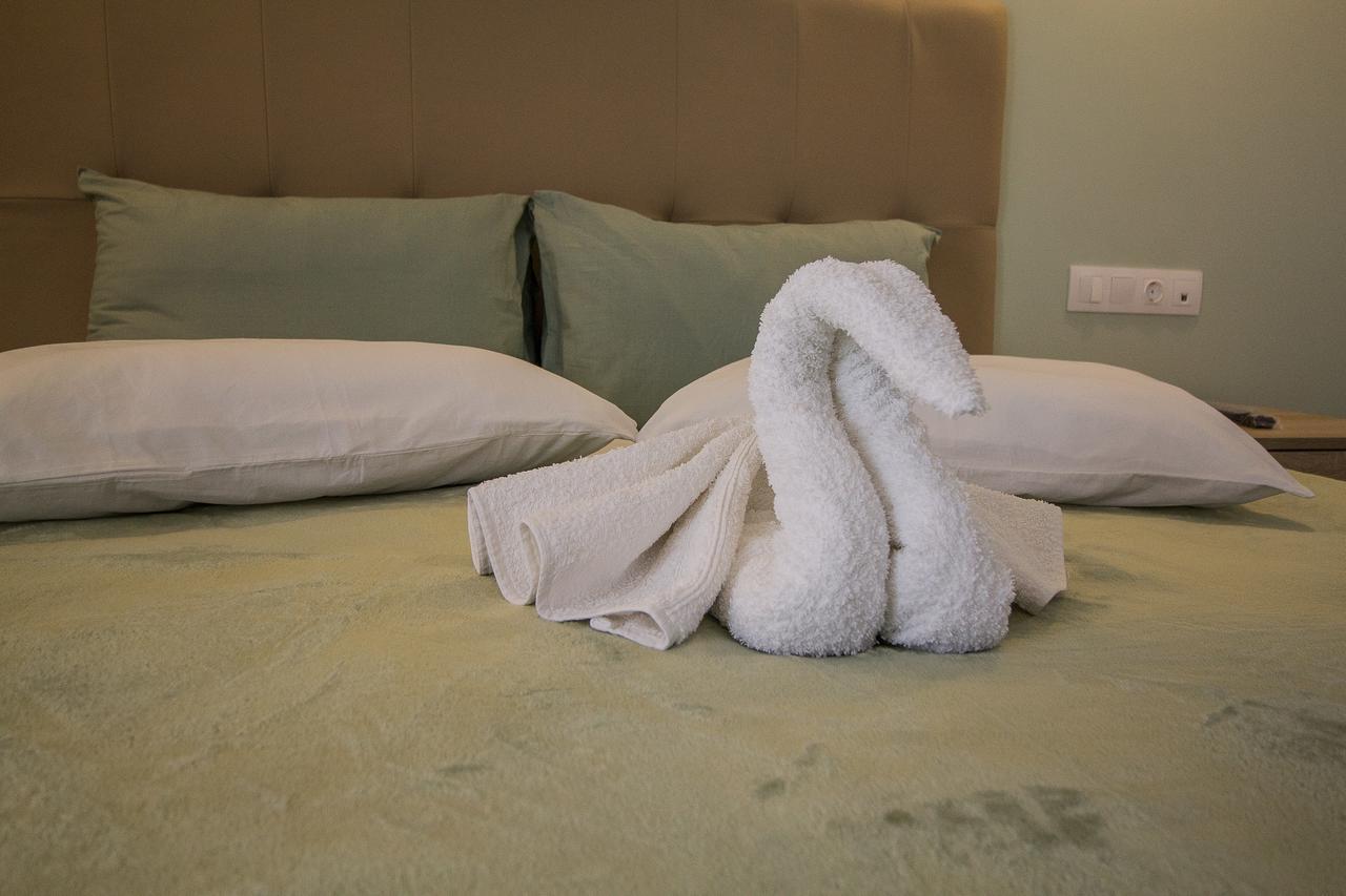 Maroula Aparthotel